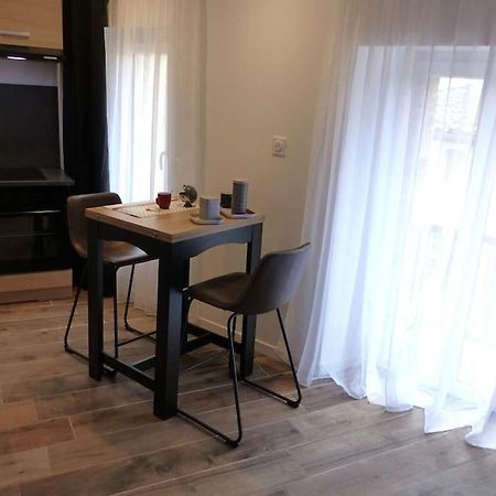La Pierre N°6 Grand Studio Avec Clim Tartas Экстерьер фото
