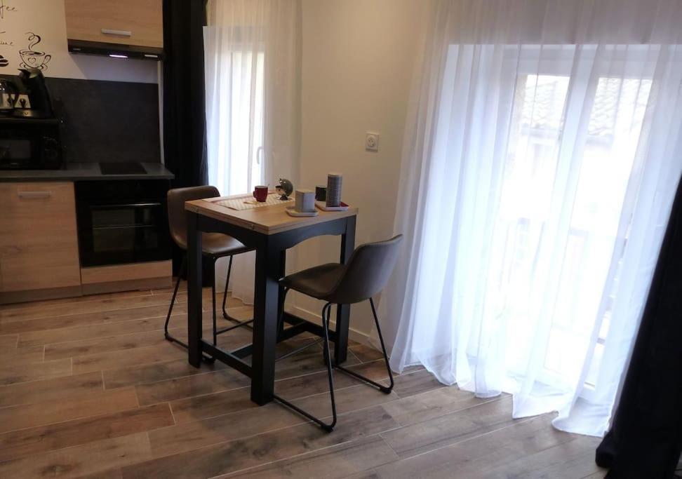 La Pierre N°6 Grand Studio Avec Clim Tartas Экстерьер фото